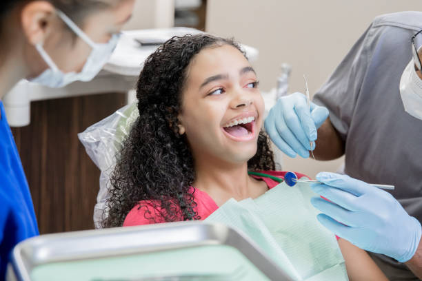 Best Emergency Broken Tooth Repair in Val Verde Park, TX